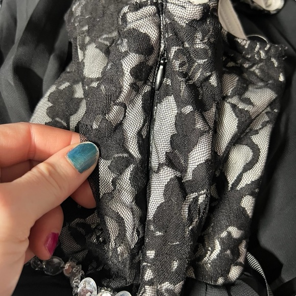 Speechless - Girls Beaded Lace Dress Black/White Sz. 12 - Picture 7 of 7